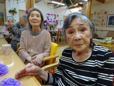 あじさいの集い【午後:カラオケとお菓子を楽しむ】